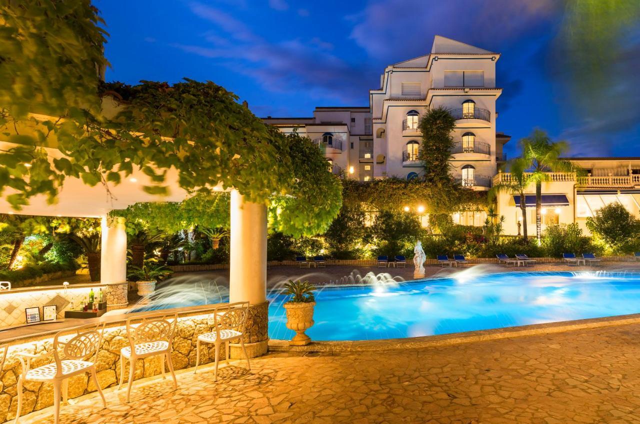 Sant Alphio Garden Hotel & SPA Giardini-Naxos Exterior foto